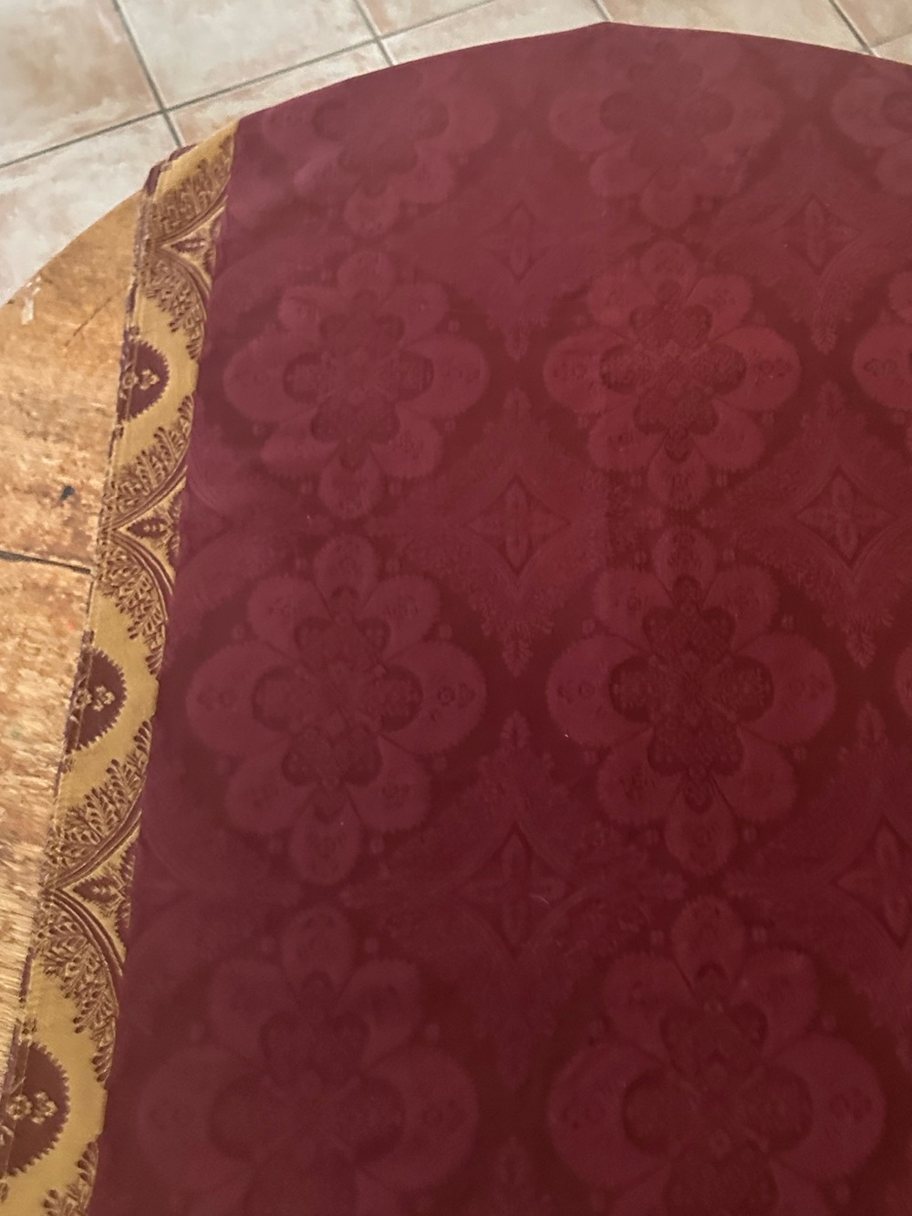 Martha Stewart Burgundy and Gold Jacquard Tablecloth Size 109” Long x 59” Wide